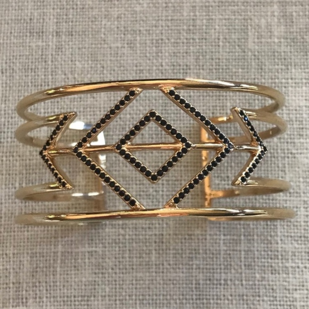 🆕 S&D Pave Sphinx Cuff (New In Box)